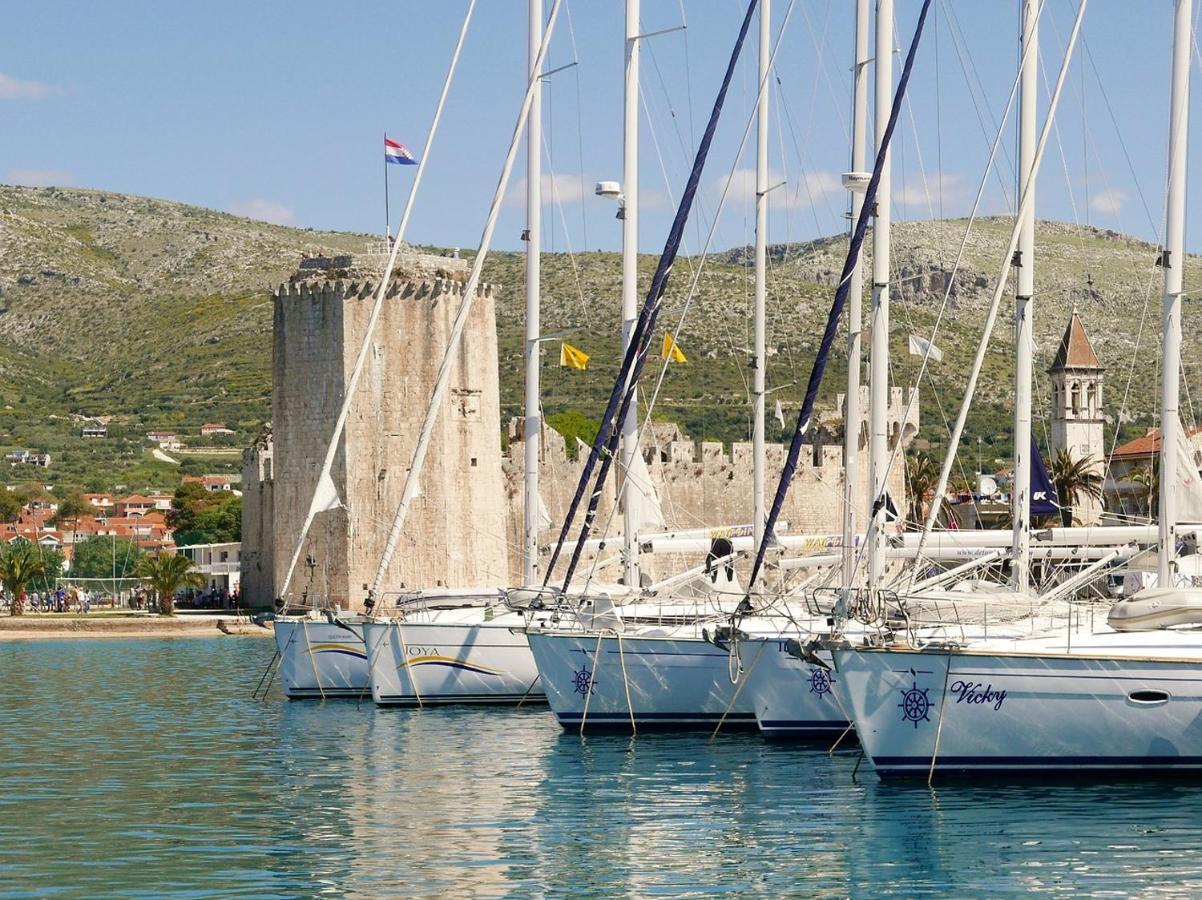 Apartments Filipo Trogir Eksteriør bilde