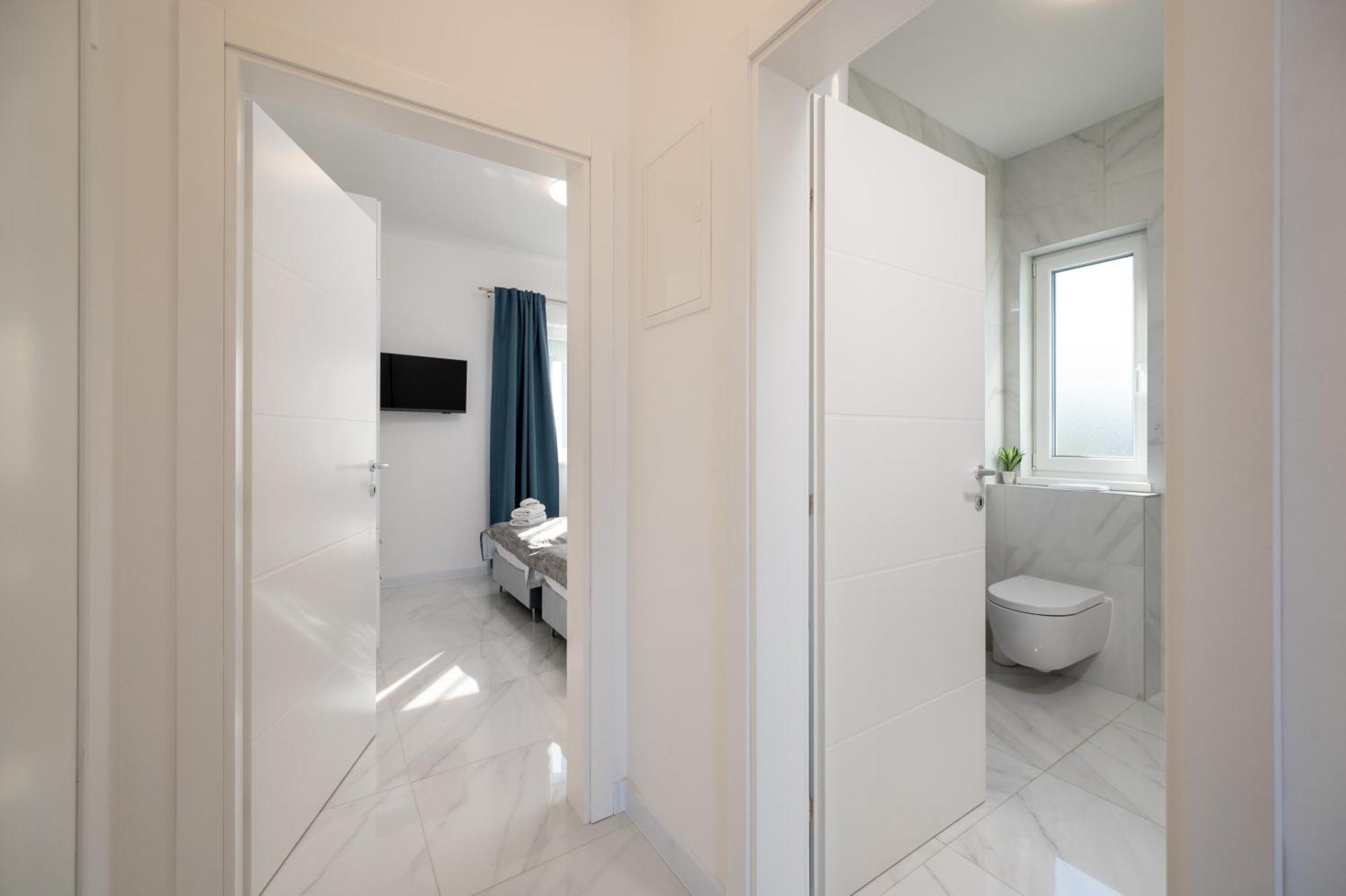 Apartments Filipo Trogir Eksteriør bilde