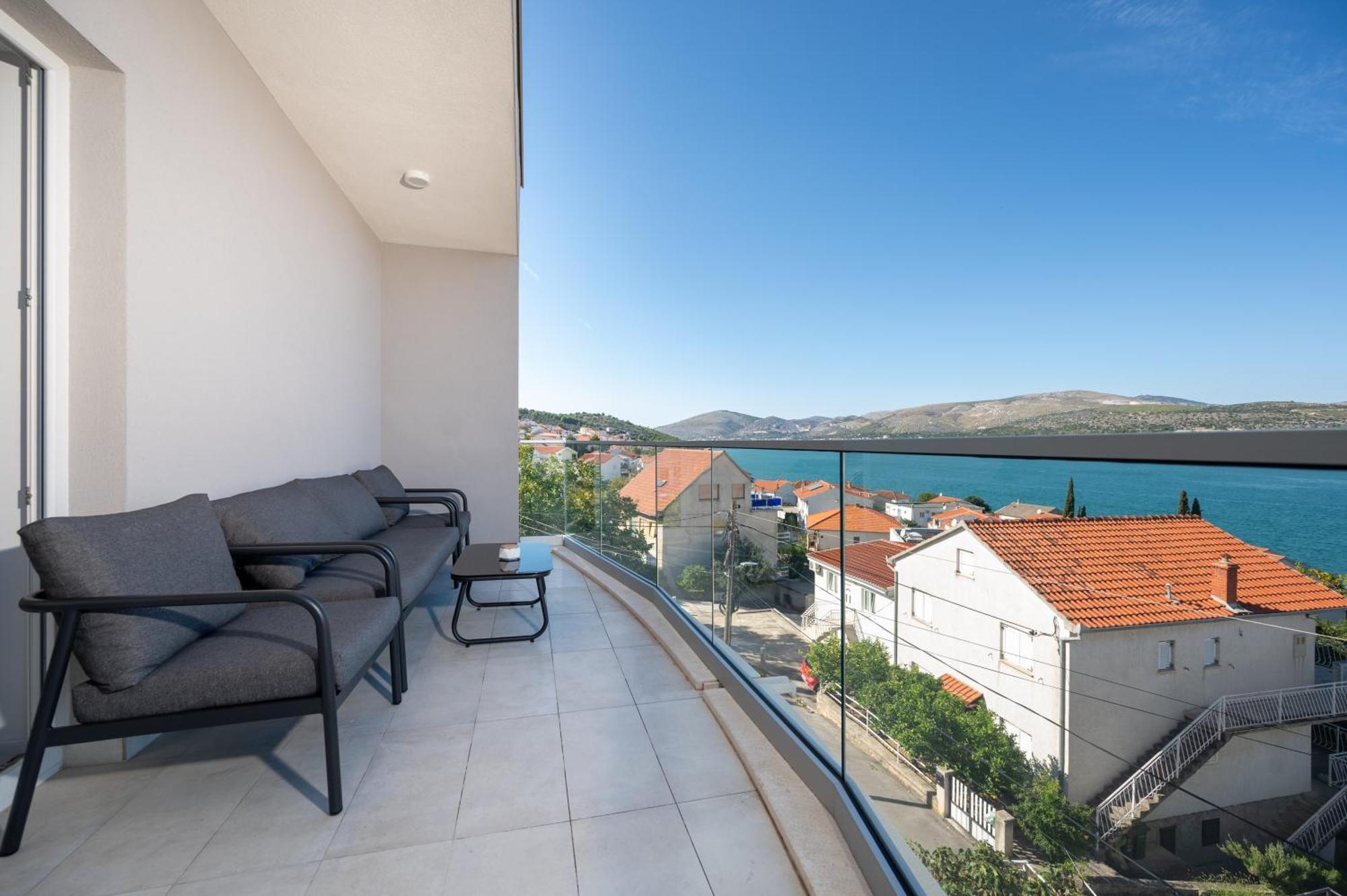 Apartments Filipo Trogir Eksteriør bilde