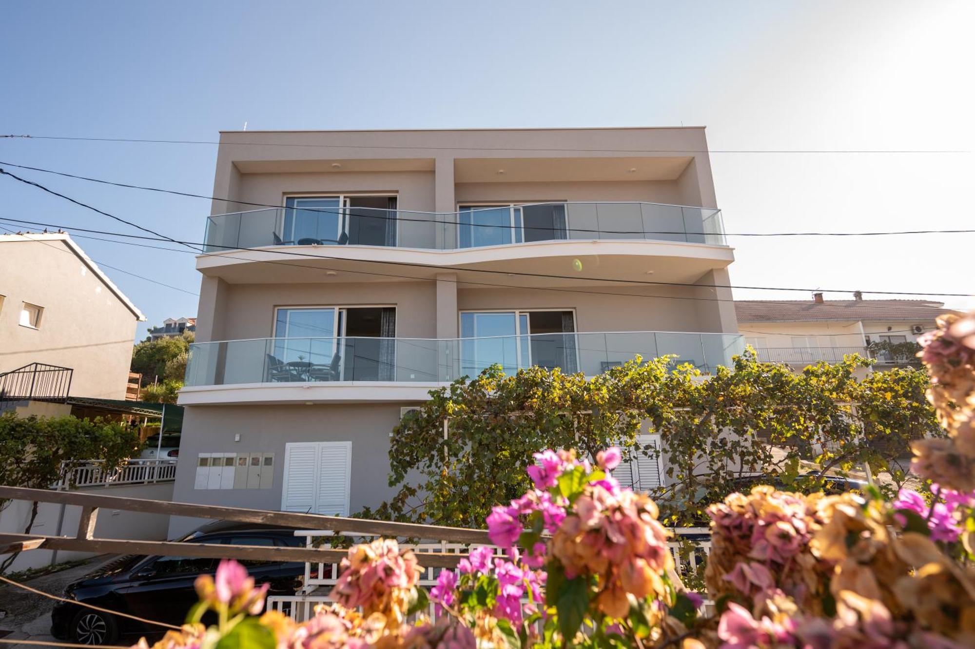 Apartments Filipo Trogir Eksteriør bilde